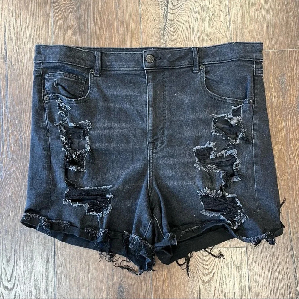 American eagle black denim highest rise Shorties SZ‎ 18